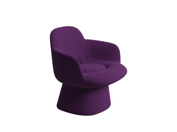 Tapicerowany fotel Kwado Cappellini – geometryczna forma i Iidealna do biura jak i salonu